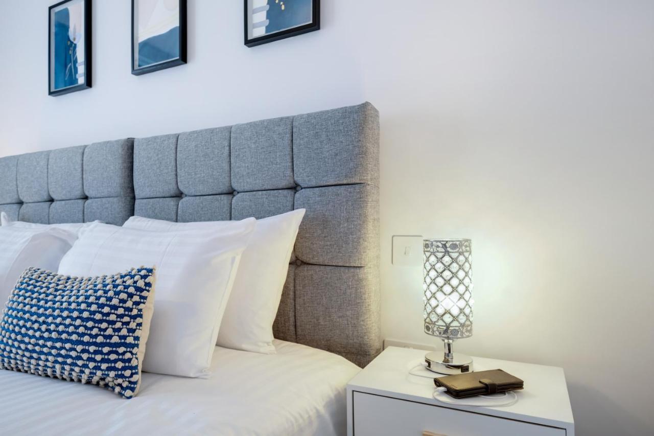 2 Bedroom Luxury Apartments With Parking In Stanmore, North West By 360 Stays London Stanmore  Exterior photo